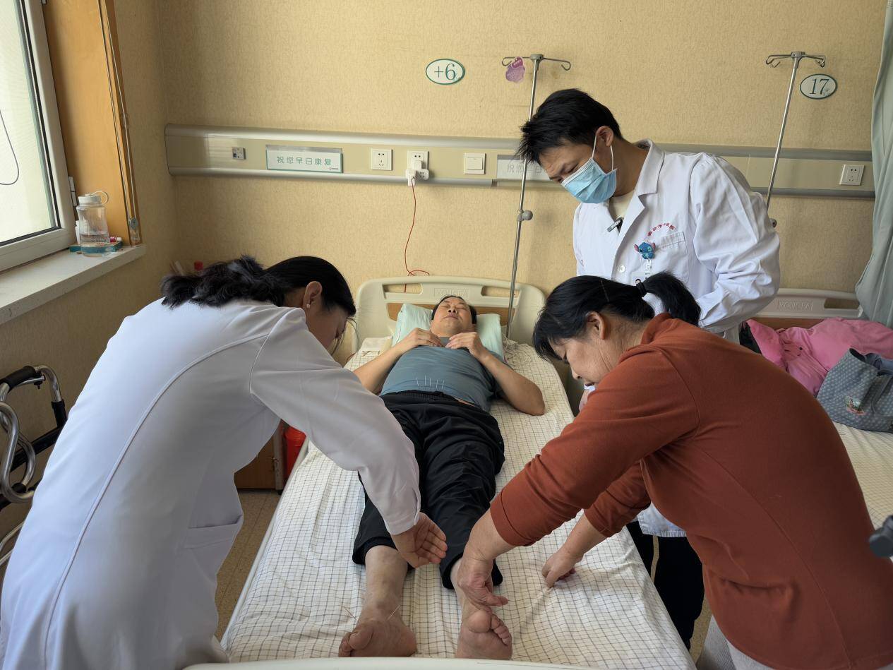 824e40d89f994403bb3d4bdad6796338